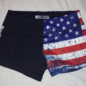 Born Primitive shorta